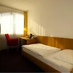 Vch Spenerhaus Frankfurt A ホテル 3*